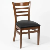 Silla Catalán de madera de pino para eventos o restaurantes. Asiento tapizado con vinipiel, respaldo de madera.