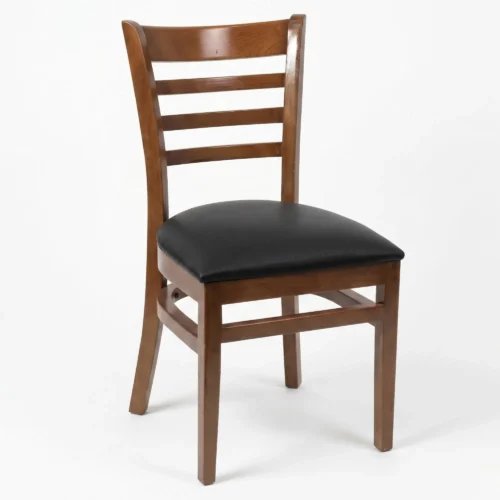 Silla Catalán de madera de pino para eventos o restaurantes. Asiento tapizado con vinipiel, respaldo de madera.