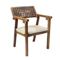 Silla Andora de madera de pino con respaldo de ratán sintético y asiento tapizado, apilable.