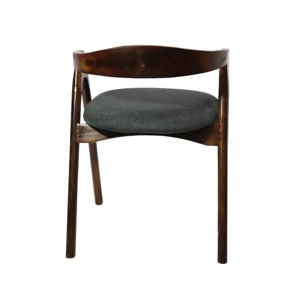 Silla Cairo de madera de pino con respaldo de madera y asiento tapizado, apilable.