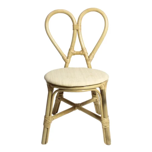 Silla Conejo hecha de madera de pino para niños, respaldo en forma de orejas de conejo con ratán sintético, asiento tapizado. Apilable, adecuada para interior.