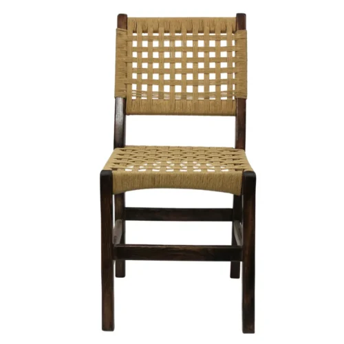 Silla Cordelia 02 de madera de pino, respaldo y asiento con tejido de celulosa natural, no apilable.
