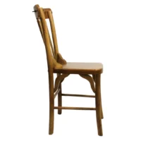 Silla Malinche de madera de pino, respaldo y asiento de madera, apilable, adecuada para interior.
