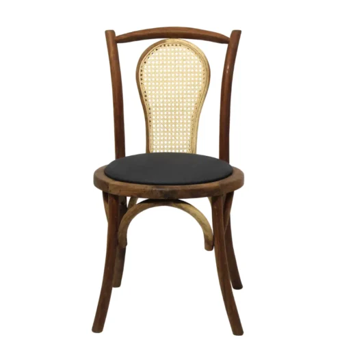 Silla Sofía de madera de pino, es una combinación perfecta de elegancia y funcionalidad diseñada para eventos y restaurantes.
