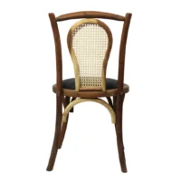Silla Sofía de madera de pino, es una combinación perfecta de elegancia y funcionalidad diseñada para eventos y restaurantes.