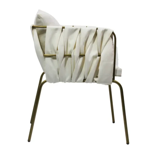 Silla Camila metálica, de acero tubular, respaldo cuadrado tejido en tela, asiento de metal con cojín desmontable y tapizado. Apilable, adecuada para interior.