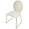 Silla Ovalo metálica, de varilla sólida con respaldo y asiento tapizados color blanco. Apilable, adecuada para interior.