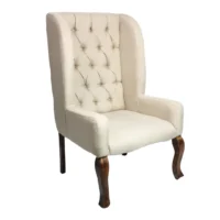 Silla Farfalla de madera de pino, respaldo capitoneado, asiento tapizado en color beige. No apilable, adecuada para interior.