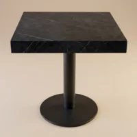 Mesa Base GPP, cubierta de melamina corte 45 grados y base de acero con pintura electroestática. Ideal para el sector Horeca.