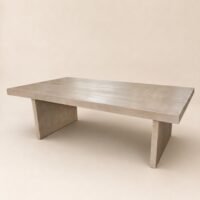 Mesa Cabo para eventos. Cubierta de triplay de pino. Ideal para interiores. Mesa para 6, 8, 10 y 12 personas según medidas.