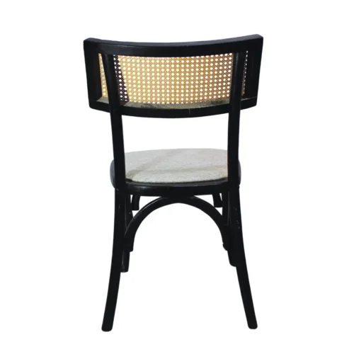 silla-candy-de-madera-03 Silla Candy, fabricada a base de madera de pino, con respaldo tejido de bejuco sintético y asiento tapizado. Ideal para interiores. Apilable.