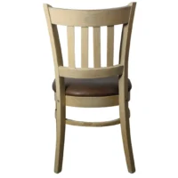 Silla Catalea, fabricada a base de madera de pino, con respaldo de madera de pino y asiento tapizado. Ideal para interiores. No apilable.