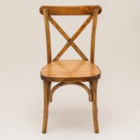 Silla Crossback de madera de pino, asiento tambor.