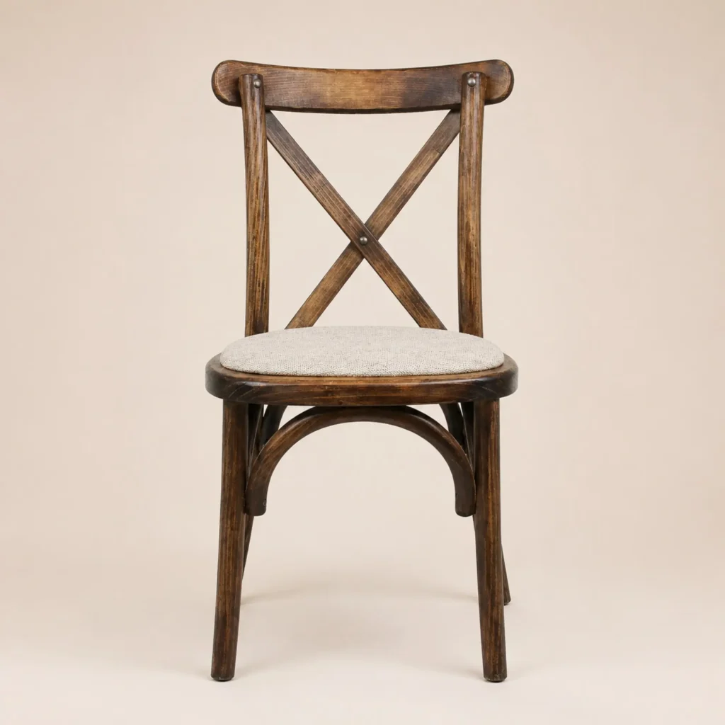 Silla Crossback de madera de pino, con respaldo cruceta en X, asiento tapizado.