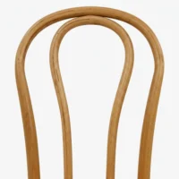 Silla Thonet de madera de haya detalle del respaldo. Ideal para el sector de eventos y horeca.