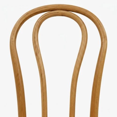 Silla Thonet de madera de haya detalle del respaldo. Ideal para el sector de eventos y horeca.